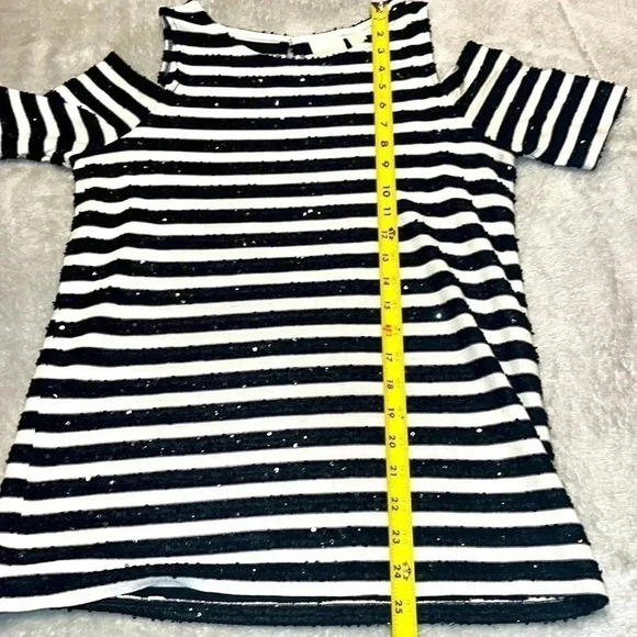 Striped, sequined, cold should Chico’s top - Picture 5 of 8